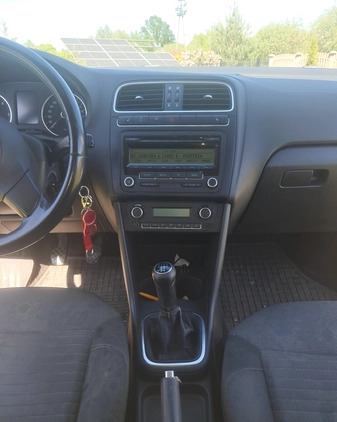 Volkswagen Polo cena 16000 przebieg: 273000, rok produkcji 2010 z Bełchatów małe 106